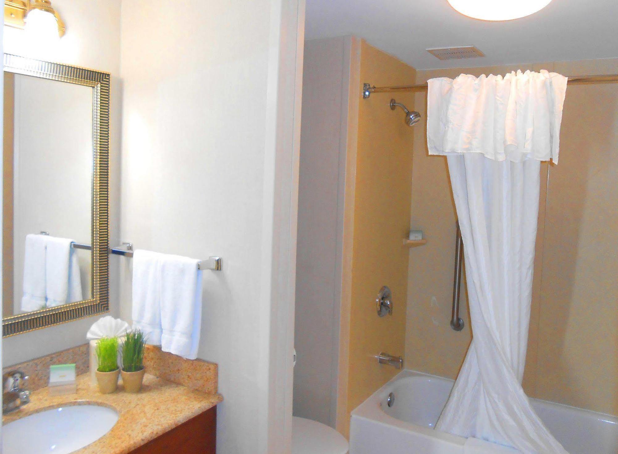 Homewood Suites By Hilton Hartford Downtown Экстерьер фото